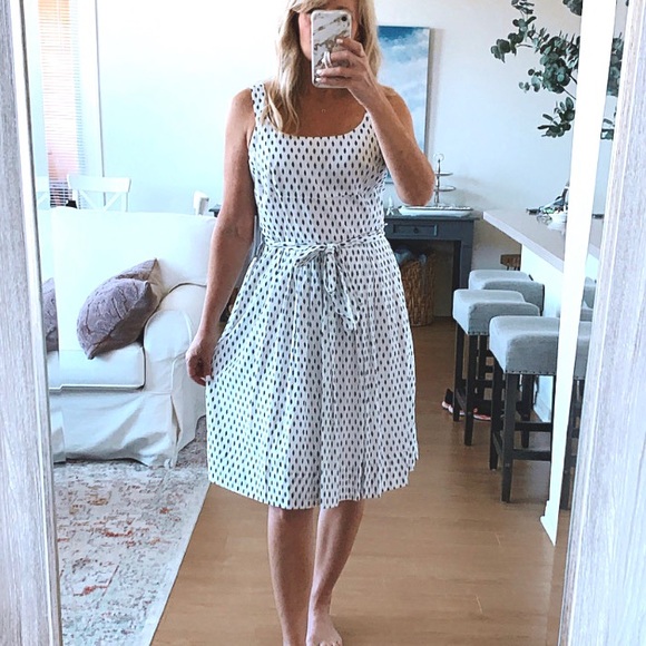 Ivanka Trump Dresses & Skirts - Ivanka Trump White Midi Dress with Navy Dot Print